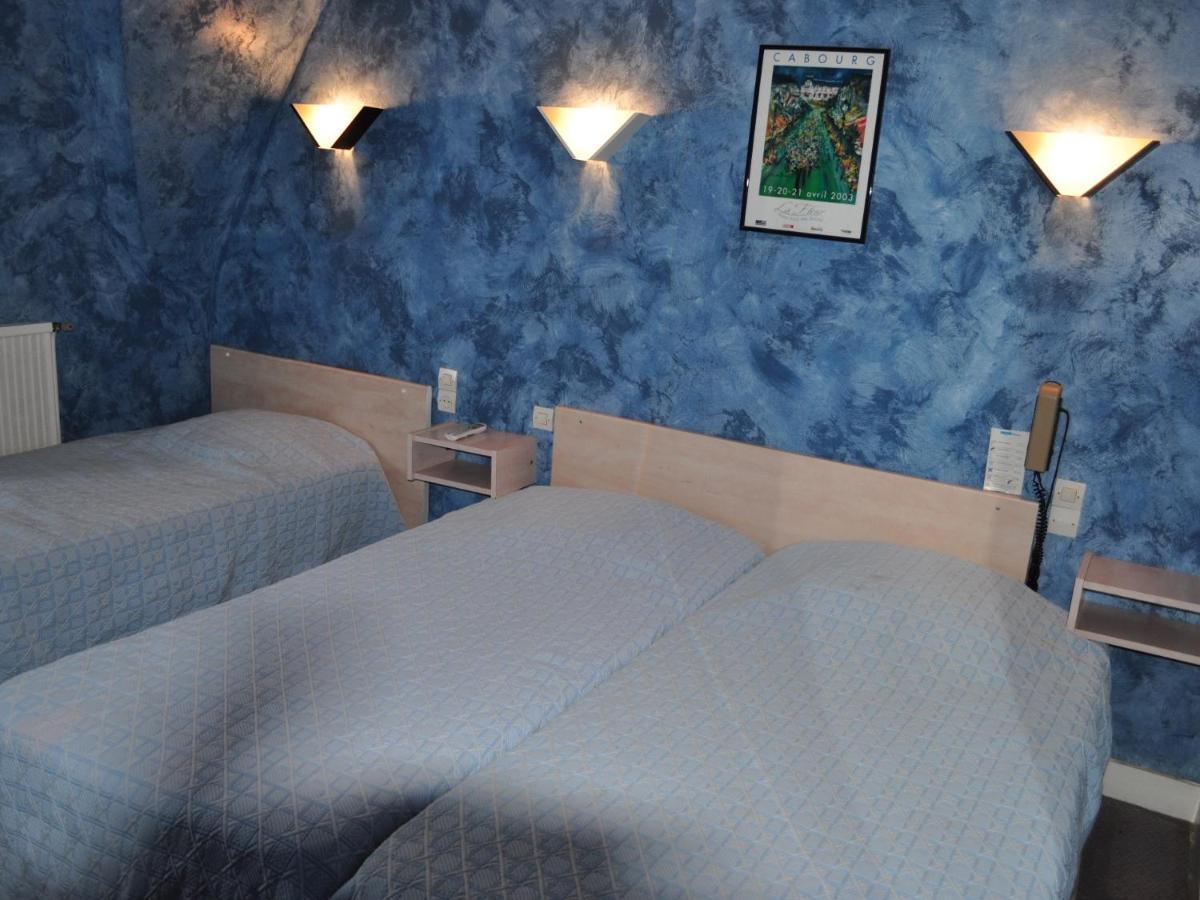 Hotel La Champagne Ardenne Cabourg Kamer foto